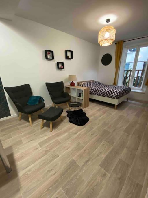 Charmant Studio Idealement Place Et Paisible ! Oloron-Sainte-Marie Dış mekan fotoğraf