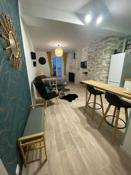 Charmant Studio Idealement Place Et Paisible ! Oloron-Sainte-Marie Dış mekan fotoğraf